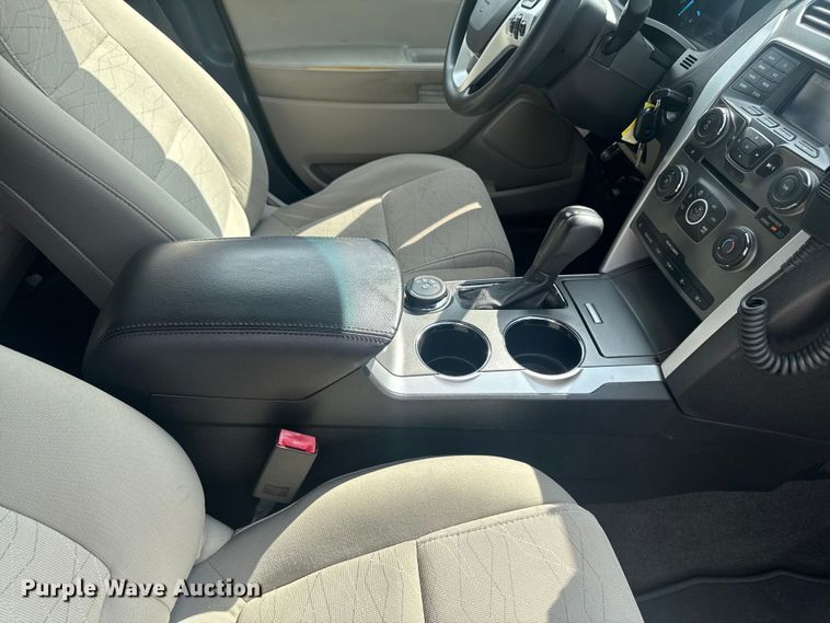 image for item FB5750 2013 Ford Explorer SUV