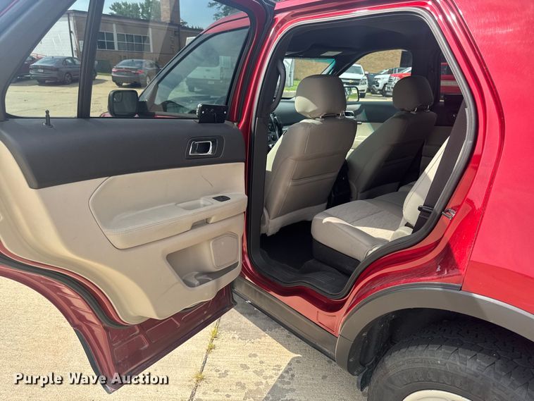 image for item FB5750 2013 Ford Explorer SUV