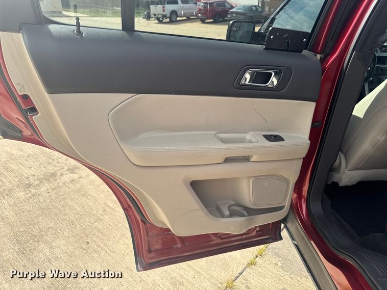 image for item FB5750 2013 Ford Explorer SUV