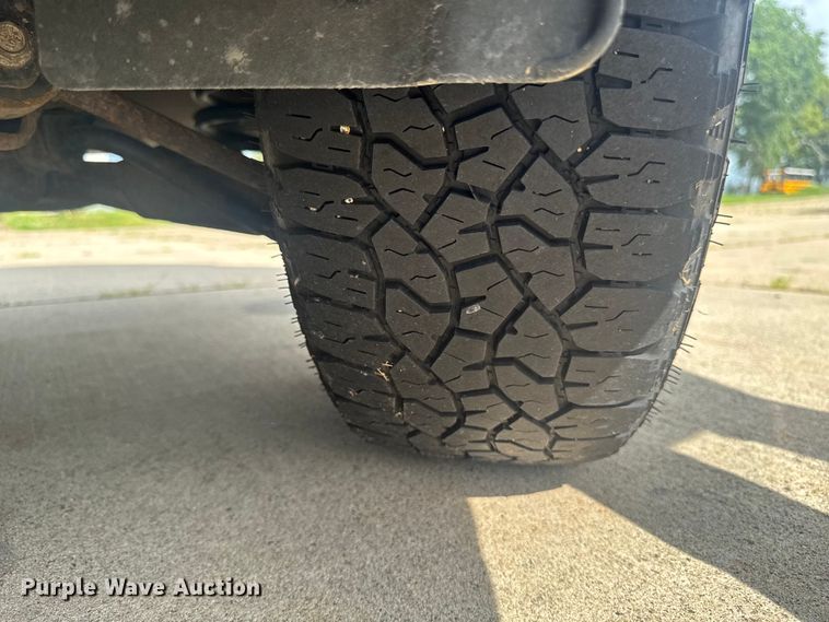 image for item FB5750 2013 Ford Explorer SUV