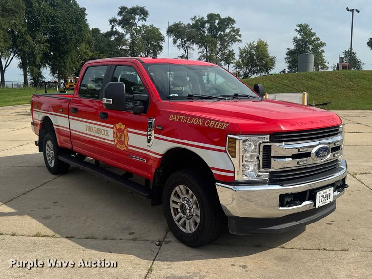 image for item FB5751 2018 Ford F250 Super Duty Crew Cab pickup truck
