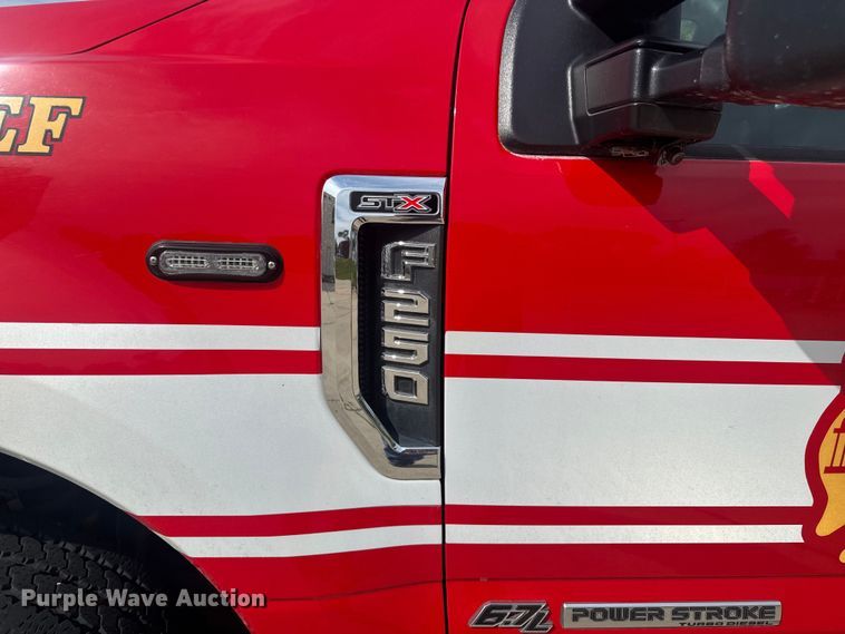 image for item FB5751 2018 Ford F250 Super Duty Crew Cab pickup truck
