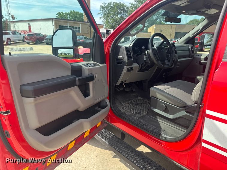 image for item FB5751 2018 Ford F250 Super Duty Crew Cab pickup truck