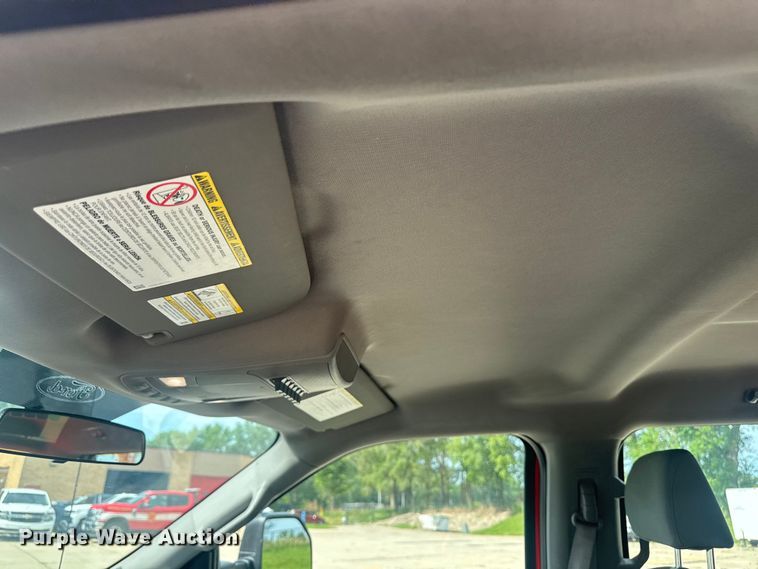 image for item FB5751 2018 Ford F250 Super Duty Crew Cab pickup truck
