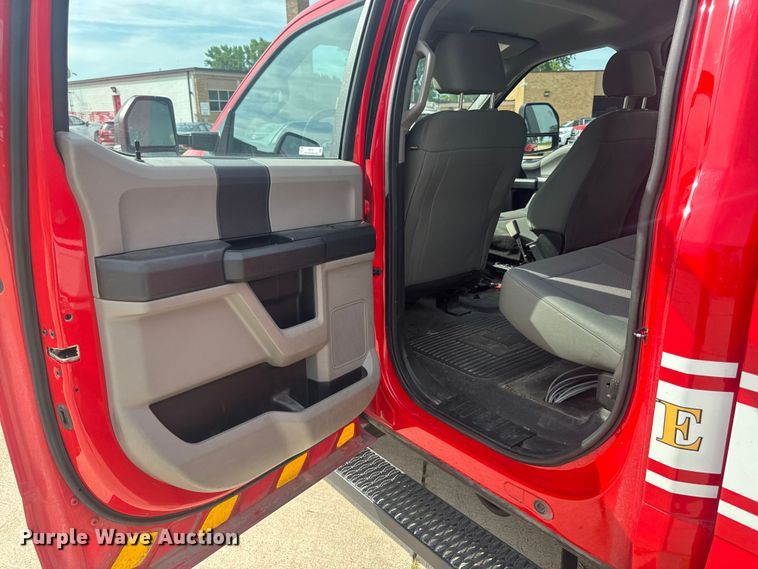 image for item FB5751 2018 Ford F250 Super Duty Crew Cab pickup truck