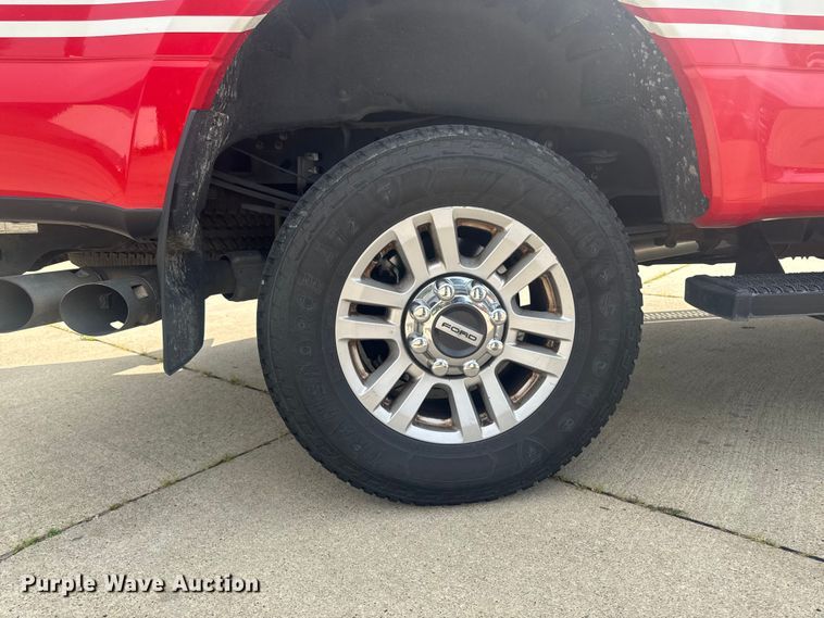 image for item FB5751 2018 Ford F250 Super Duty Crew Cab pickup truck