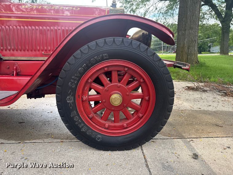 image for item FB5752 1920 American LaFrance Type 45 fire truck