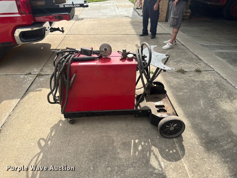 image for item FB5753 Lincoln Electric Wire-Matic 225 welder