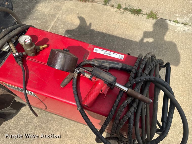 image for item FB5753 Lincoln Electric Wire-Matic 225 welder