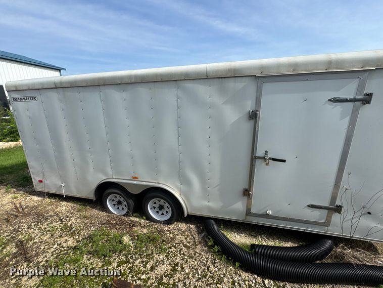 image for item FB5763 2007 Roadmaster RME820TA35 enclosed cargo trailer