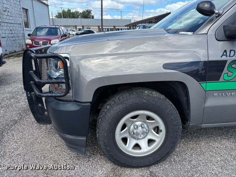 image for item FC1705 2017 Chevrolet Silverado 1500 Crew Cab pickup truck