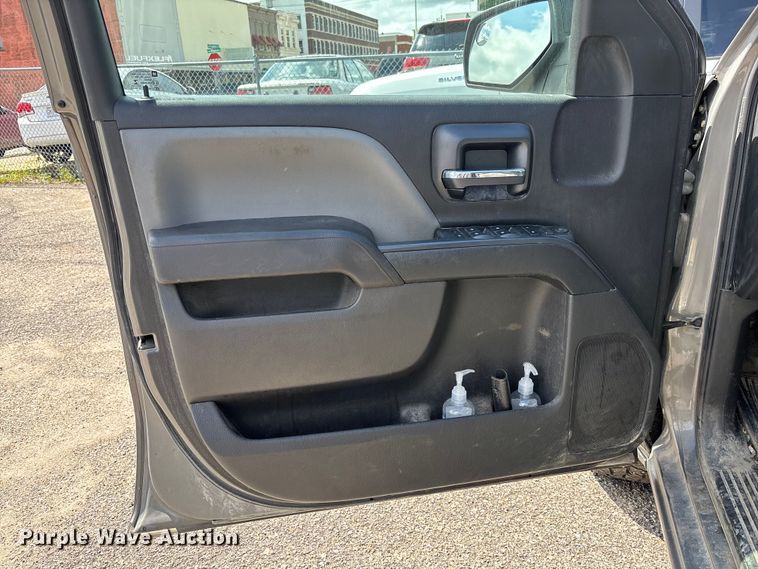 image for item FC1705 2017 Chevrolet Silverado 1500 Crew Cab pickup truck