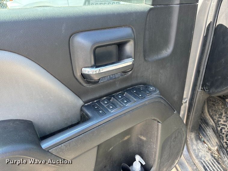 image for item FC1705 2017 Chevrolet Silverado 1500 Crew Cab pickup truck