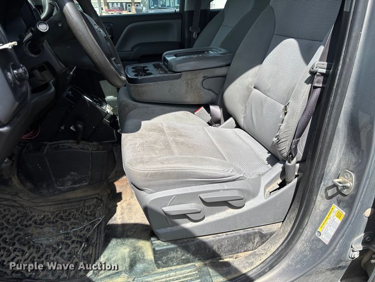 image for item FC1705 2017 Chevrolet Silverado 1500 Crew Cab pickup truck