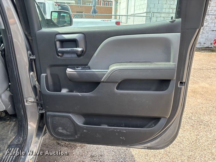 image for item FC1705 2017 Chevrolet Silverado 1500 Crew Cab pickup truck