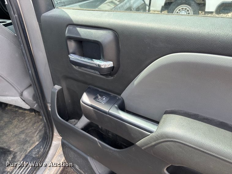 image for item FC1705 2017 Chevrolet Silverado 1500 Crew Cab pickup truck