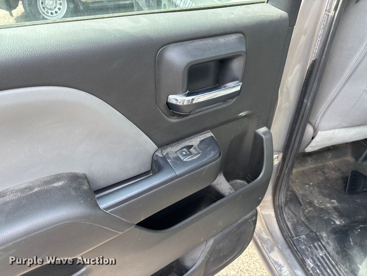 image for item FC1705 2017 Chevrolet Silverado 1500 Crew Cab pickup truck