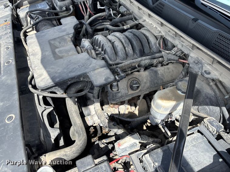 image for item FC1705 2017 Chevrolet Silverado 1500 Crew Cab pickup truck