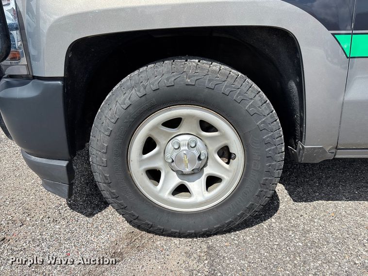 image for item FC1705 2017 Chevrolet Silverado 1500 Crew Cab pickup truck