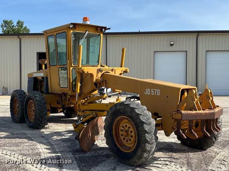 image for item FC1768 1968 John Deere 570 motor grader