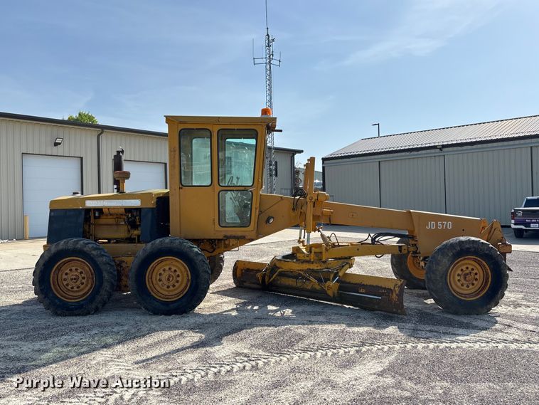 image for item FC1768 1968 John Deere 570 motor grader