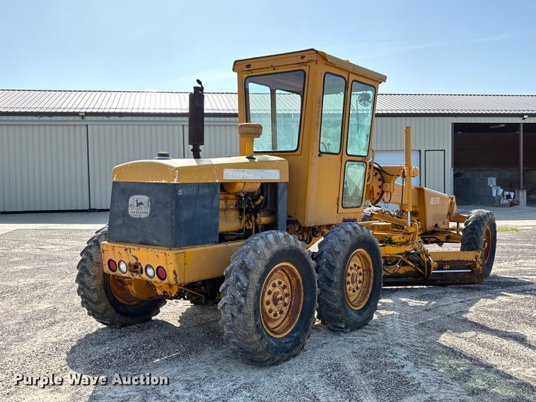image for item FC1768 1968 John Deere 570 motor grader