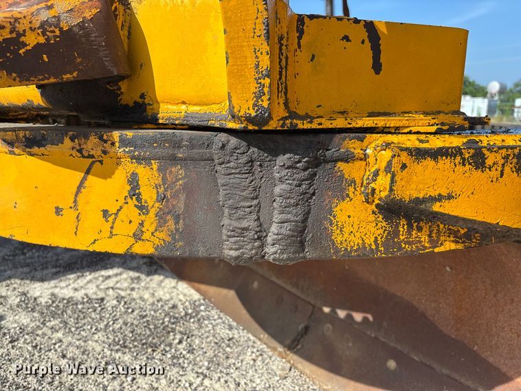 image for item FC1768 1968 John Deere 570 motor grader