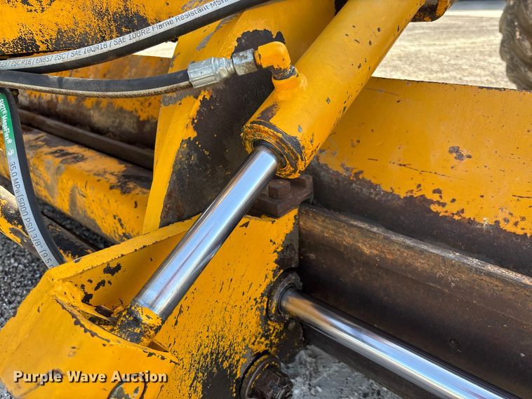 image for item FC1768 1968 John Deere 570 motor grader