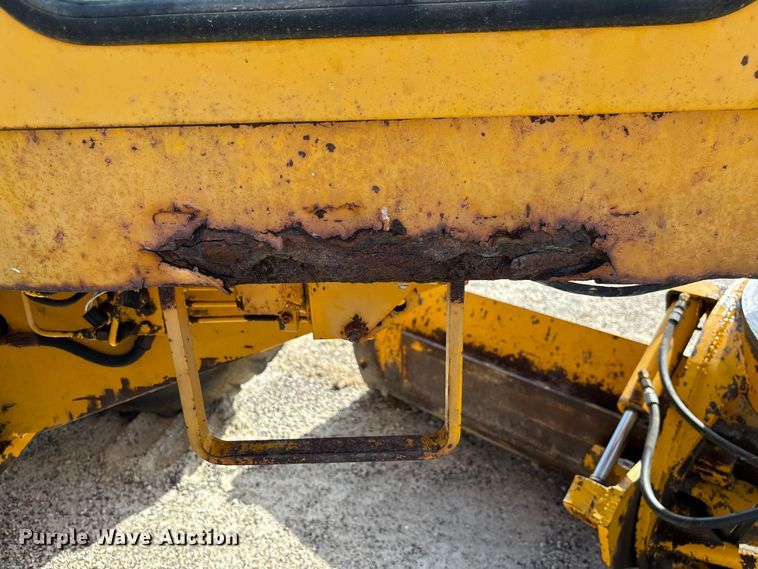 image for item FC1768 1968 John Deere 570 motor grader