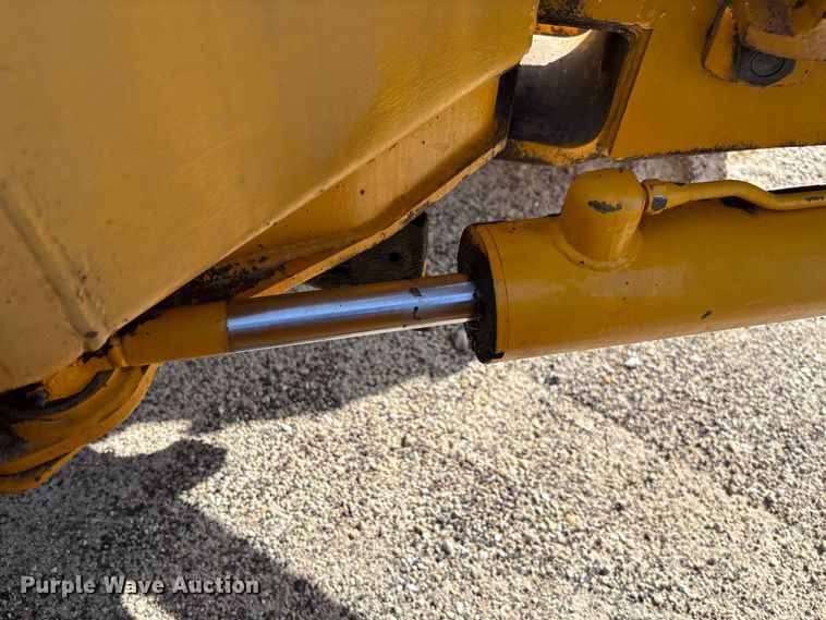 image for item FC1768 1968 John Deere 570 motor grader