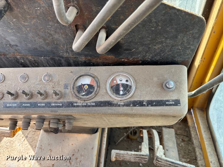 image for item FC1768 1968 John Deere 570 motor grader
