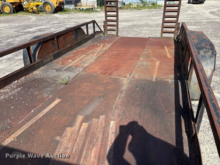 image for item FC1769 1980 Belshe T-2GN equipment trailer