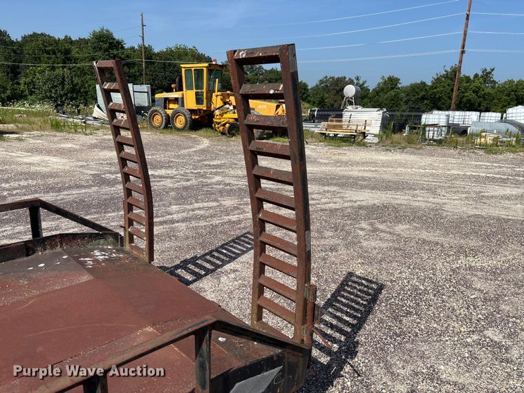 image for item FC1769 1980 Belshe T-2GN equipment trailer