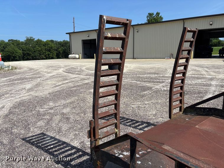 image for item FC1769 1980 Belshe T-2GN equipment trailer
