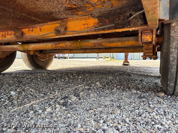 image for item FC1769 1980 Belshe T-2GN equipment trailer