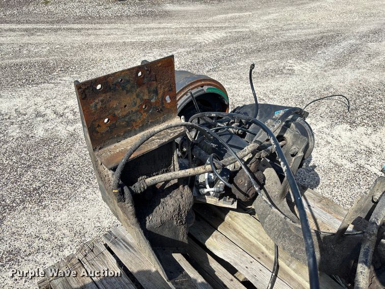 image for item FC1770 Tag axle
