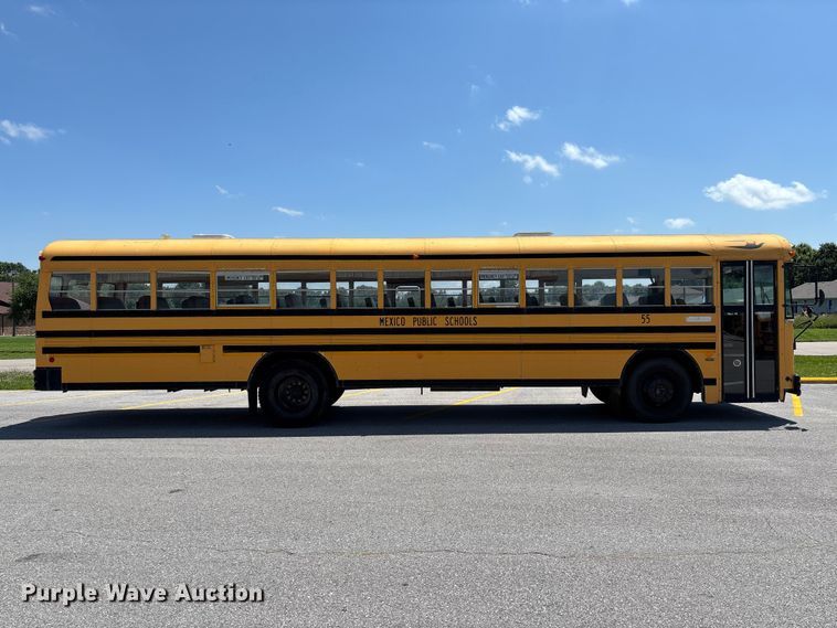 image for item FC1775 1996 Blue Bird TC2000 school bus