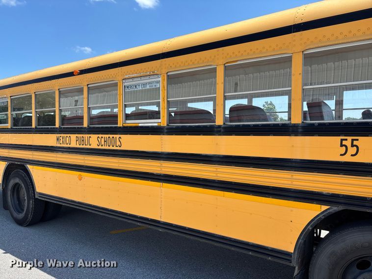 image for item FC1775 1996 Blue Bird TC2000 school bus