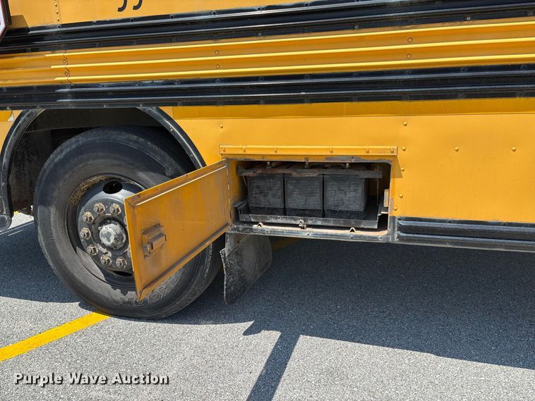 image for item FC1775 1996 Blue Bird TC2000 school bus