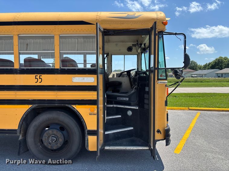 image for item FC1775 1996 Blue Bird TC2000 school bus