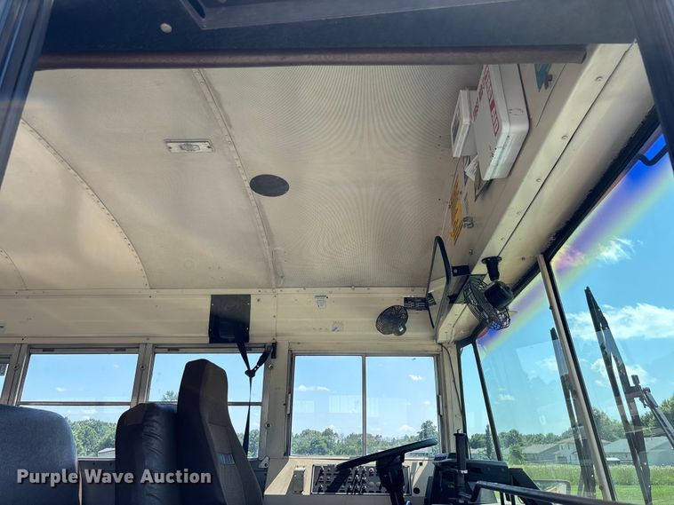 image for item FC1775 1996 Blue Bird TC2000 school bus