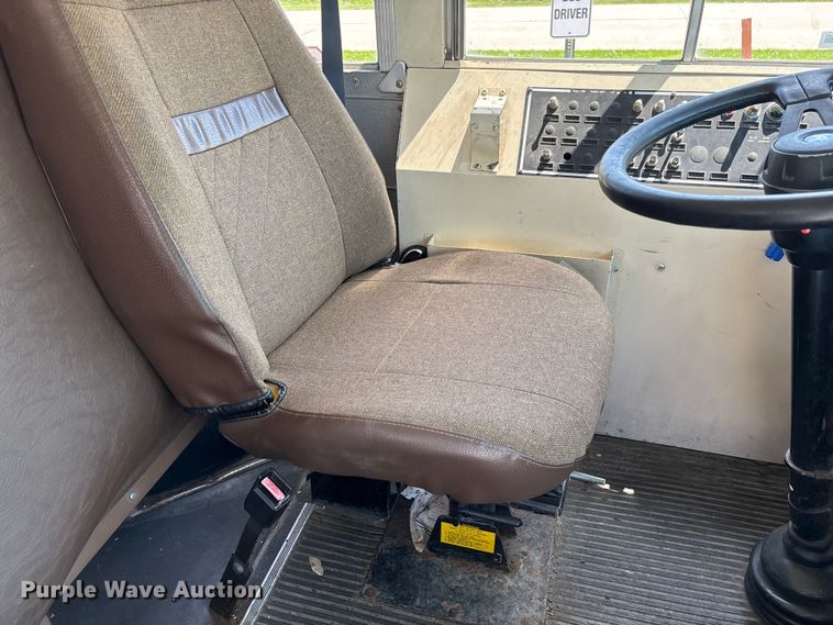 image for item FC1775 1996 Blue Bird TC2000 school bus