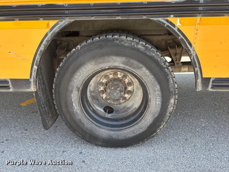 image for item FC1775 1996 Blue Bird TC2000 school bus