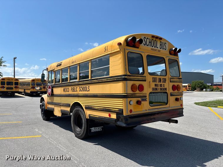 image for item FC1776 1994 International 3700 school bus