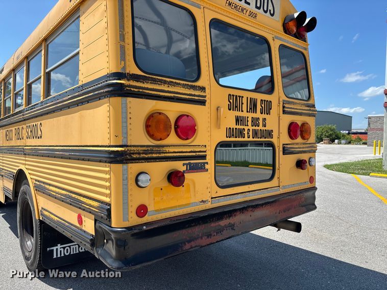 image for item FC1776 1994 International 3700 school bus
