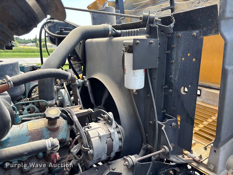 image for item FC1776 1994 International 3700 school bus