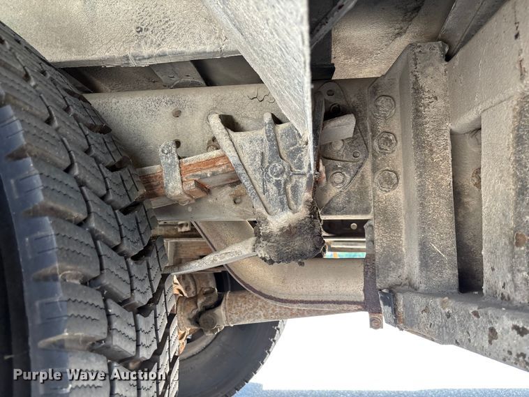image for item FC1776 1994 International 3700 school bus