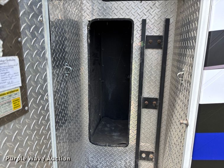 image for item FC1788 2006 GMC Savana ambulance