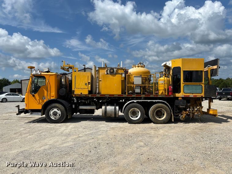 image for item FC1812 2005 Sterling Condor paint striper truck