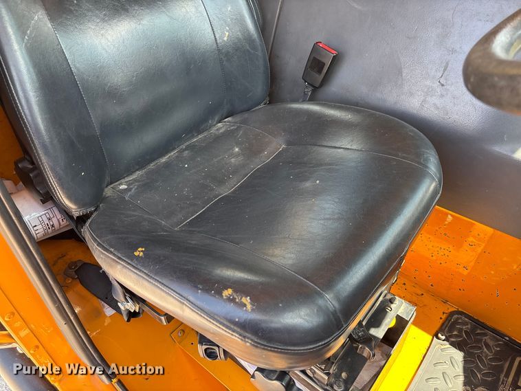 image for item FC1812 2005 Sterling Condor paint striper truck